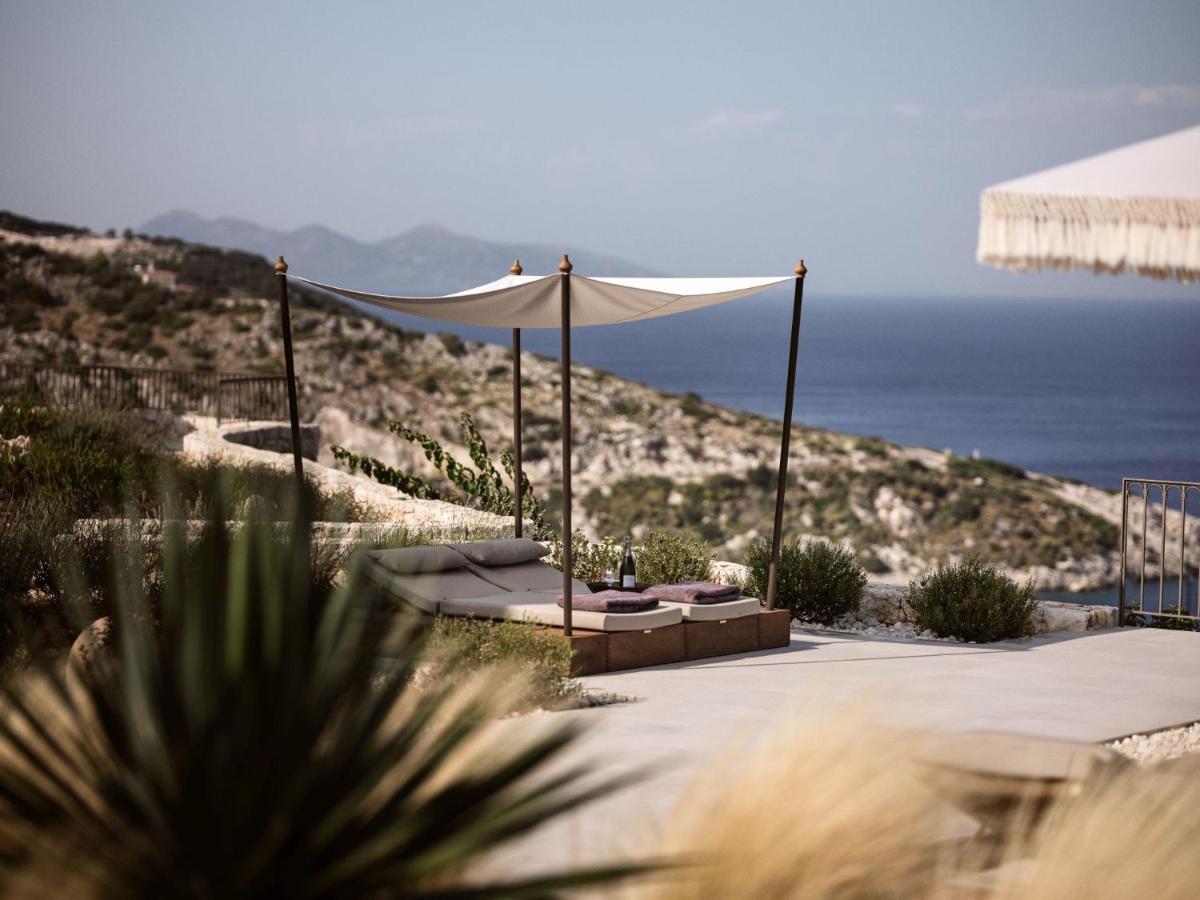 Rebek Luxury Villas & Suites *